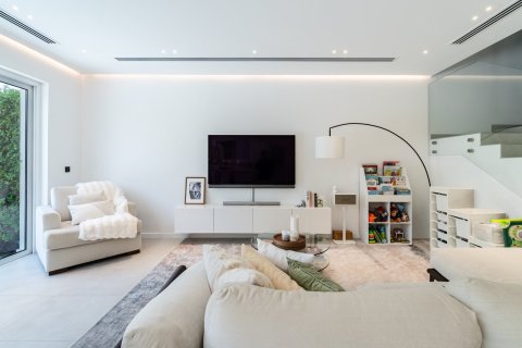 Townhouse in Dubai 3 bedrooms, 225 sq.m. № 120547 - photo 5