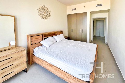 Снять в аренду квартиру в Бурдж-Халифе, Дубай: 2 спальни, 108м², № 13597 - фото 5