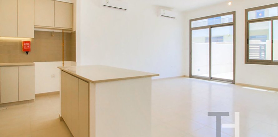 Adosado en Hayat Townhouses, Town Square, Dubai, 4 dormitorios, 297 m², № 13610