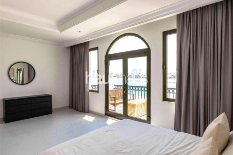 Villa en Garden Homes, Palm Jumeirah, Dubai, 5 dormitorios, 1208 m², № 45074 - foto 9