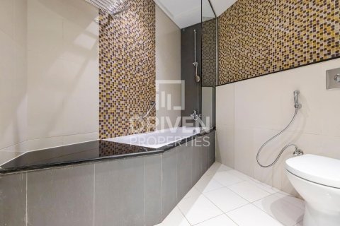 Apartamento en Downtown Dubai (Downtown Burj Dubai), Dubai, 1 dormitorio, 93.09 m², № 134229 - foto 2