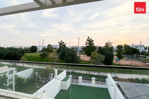 Снять в аренду таунхаус в Дубае: 4 спальни, 180м², № 93433 - фото 23