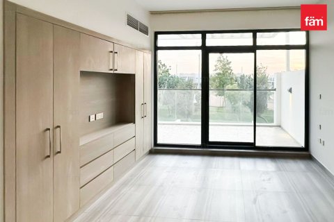 Снять в аренду таунхаус в Дубае: 4 спальни, 180м², № 93433 - фото 10