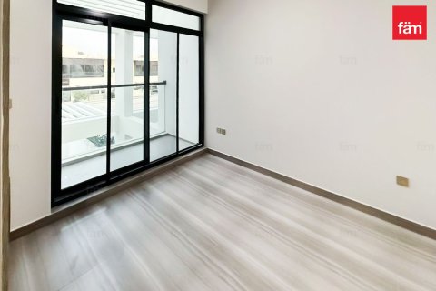 Снять в аренду таунхаус в Дубае: 4 спальни, 180м², № 93433 - фото 7