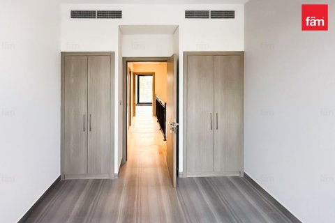 Снять в аренду таунхаус в Дубае: 4 спальни, 180м², № 93433 - фото 9