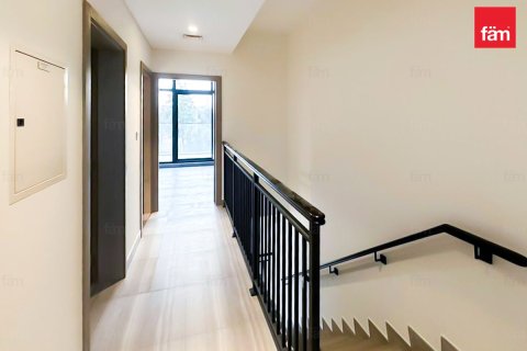 Снять в аренду таунхаус в Дубае: 4 спальни, 180м², № 93433 - фото 6