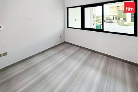 Снять в аренду таунхаус в Дубае: 4 спальни, 180м², № 93433 - фото 15