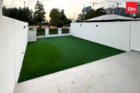 Снять в аренду таунхаус в Дубае: 4 спальни, 180м², № 93433 - фото 24