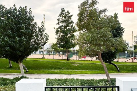 Снять в аренду таунхаус в Дубае: 4 спальни, 180м², № 93433 - фото 25