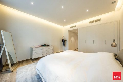 Apartment in Downtown Dubai (Downtown Burj Dubai), Dubai 2 bedrooms, 133.3 sq.m. № 93432 - photo 2