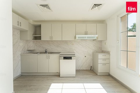 Townhouse in Dubai 2 bedrooms, 212.1 sq.m. № 93424 - photo 2