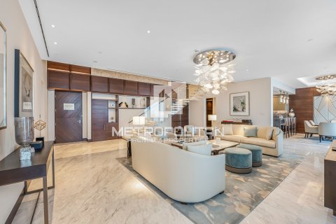 Apartment in The Address Sky View Towers, Downtown Dubai (Downtown Burj Dubai), Dubai 3 bedrooms, 448 sq.m. № 6184 - photo 14