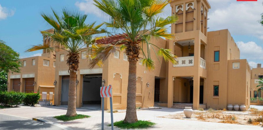 Villa à Al Furjan, Dubai, 5 chambres, 600 m², № 47496