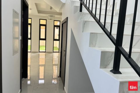 Villa en Dubai, 3 dormitorios, 174.8 m², № 96237 - foto 4