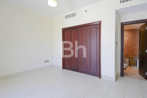 Снять в аренду квартиру в Даунтаун Дубай (Даунтаун Бурдж Дубай), Дубай: 2 спальни, 112м², № 21125 - фото 4