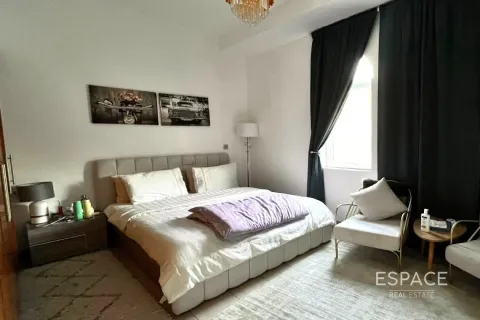 Villa in Legacy Nova Villas, Jumeirah Park, Dubai 4 bedrooms, 511 sq.m. № 62173 - photo 10