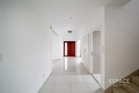 Villa à Meadows, Dubai, 4 chambres, 337 m², № 62172 - photo 9