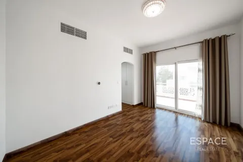 Villa à Meadows, Dubai, 4 chambres, 337 m², № 62172 - photo 11