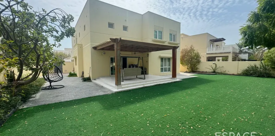 Villa en Meadows, Dubai, 4 dormitorios, 337 m², № 62172