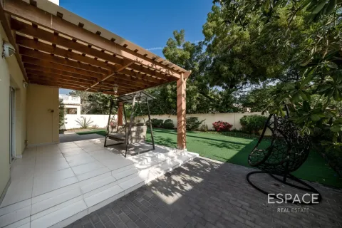 Villa à Meadows, Dubai, 4 chambres, 337 m², № 62172 - photo 17