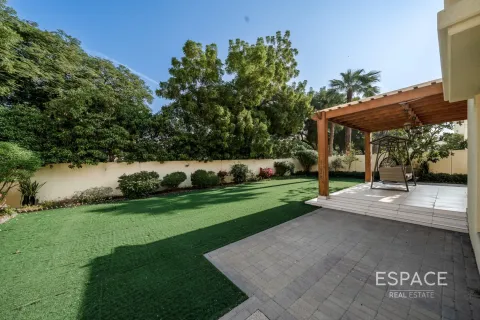 Villa à Meadows, Dubai, 4 chambres, 337 m², № 62172 - photo 18
