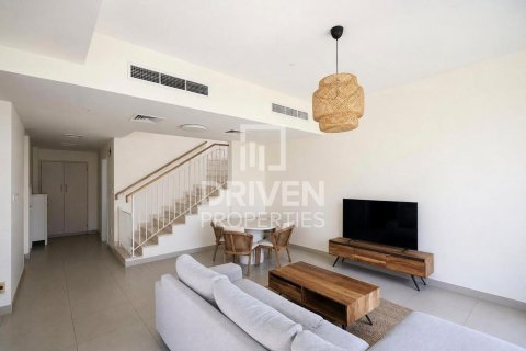 Townhouse in Maple at Dubai Hills Estate, Dubai Hills Estate, Dubai 3 bedrooms, 196.03 sq.m. № 141123 - photo 2