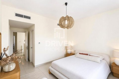 Townhouse in Maple at Dubai Hills Estate, Dubai Hills Estate, Dubai 3 bedrooms, 196.03 sq.m. № 141123 - photo 10