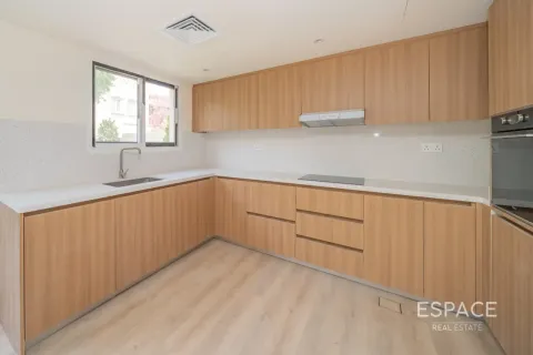 Villa en Springs 12, The Springs, Dubai, 3 dormitorios, 153 m², № 122677 - foto 5