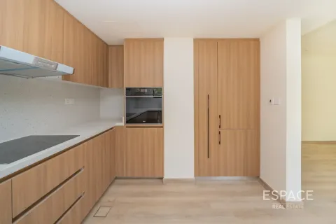 Villa en Springs 12, The Springs, Dubai, 3 dormitorios, 153 m², № 122677 - foto 6