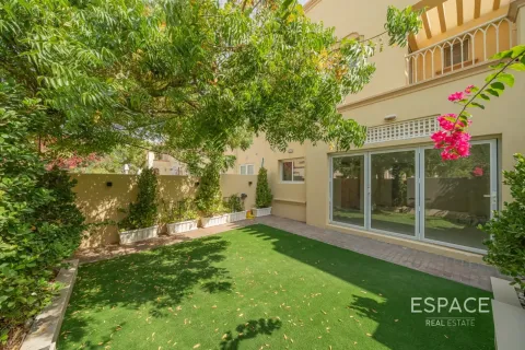 Villa in Springs 12, The Springs, Dubai 3 bedrooms, 153 sq.m. № 122677