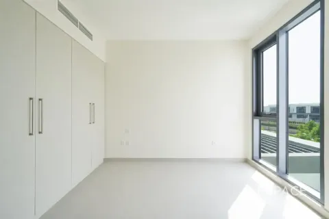 Villa in Dubai Hills Estate, Dubai 4 bedrooms, 229 sq.m. № 122675 - photo 8