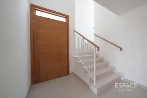 Villa in Dubai Hills Estate, Dubai 4 bedrooms, 229 sq.m. № 122675 - photo 12