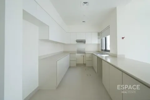 Villa in Dubai Hills Estate, Dubai 4 bedrooms, 229 sq.m. № 122675 - photo 6
