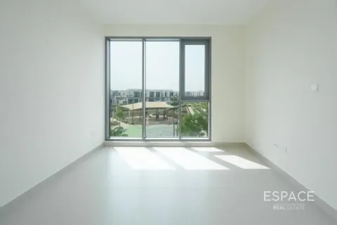 Villa in Dubai Hills Estate, Dubai 4 bedrooms, 229 sq.m. № 122675 - photo 9