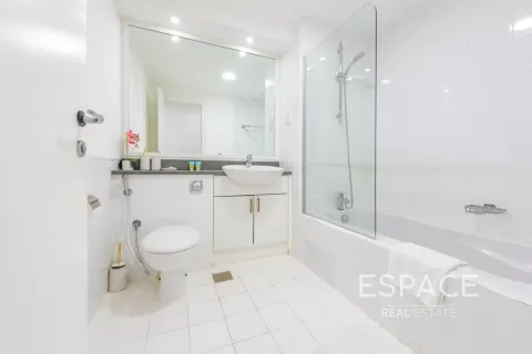 Apartment in Dubai Marina, Dubai 3 bedrooms, 234 sq.m. № 122676 - photo 17