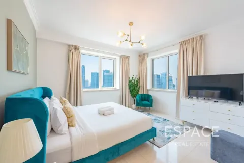 Apartment in Dubai Marina, Dubai 3 bedrooms, 234 sq.m. № 122676 - photo 9