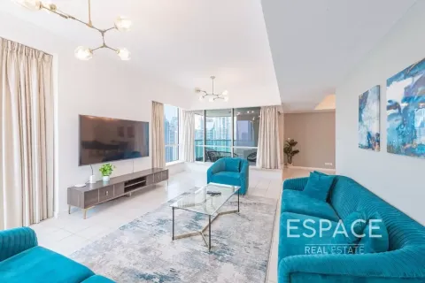 Apartment in Dubai Marina, Dubai 3 bedrooms, 234 sq.m. № 122676 - photo 4