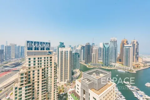 Apartment in Dubai Marina, Dubai 3 bedrooms, 234 sq.m. № 122676 - photo 20
