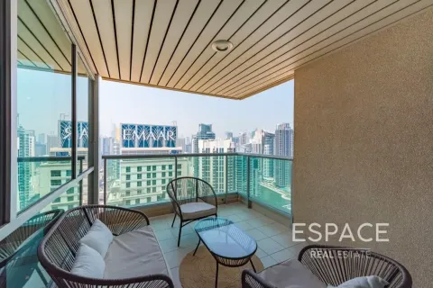 Apartment in Dubai Marina, Dubai 3 bedrooms, 234 sq.m. № 122676 - photo 19