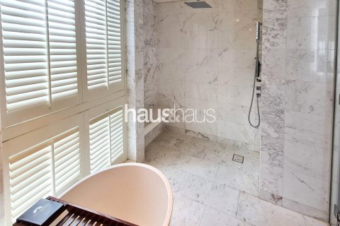 Apartment in DAMAC Towers by Paramount, Business Bay, Dubai studio, 45 sq.m. № 43691 - photo 10
