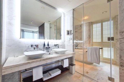 Apartment in DAMAC Towers by Paramount, Business Bay, Dubai studio, 45 sq.m. № 43691 - photo 7