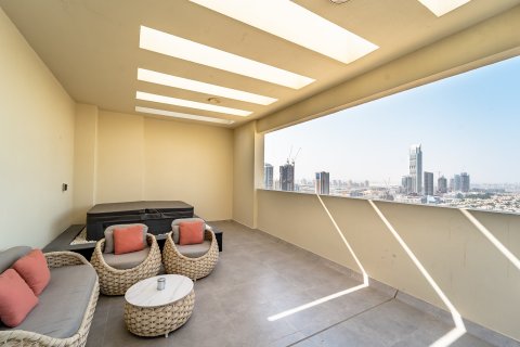 Penthouse in Jumeirah Village Triangle, Dubai 2 bedrooms, 183 sq.m. № 103296 - photo 16