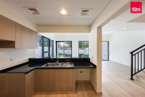 Купить таунхаус в Дубае: 4 спальни, 274.5м², № 100004 - фото 10