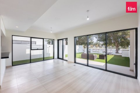 Таунхаус в Дубае, 4 спальни, 274.5м², № 100004