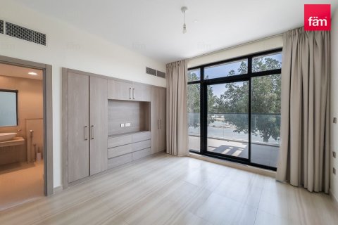 Купить таунхаус в Дубае: 4 спальни, 274.5м², № 100004 - фото 3