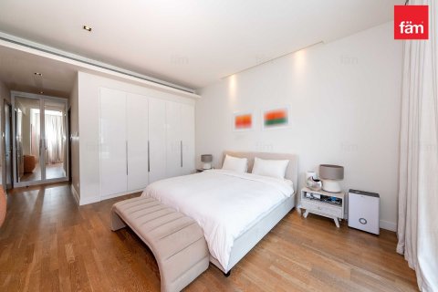 Apartment in Al Wasl, Dubai 2 bedrooms, 160 sq.m. № 60629 - photo 6