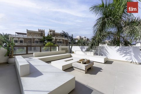 Townhouse in Palm Jumeirah, Dubai 3 bedrooms, 720.7 sq.m. № 60625 - photo 26