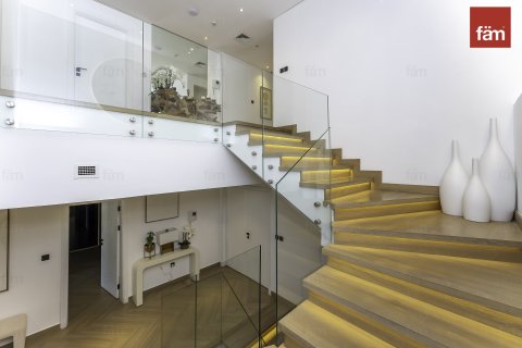 Townhouse in Palm Jumeirah, Dubai 3 bedrooms, 720.7 sq.m. № 60625 - photo 8