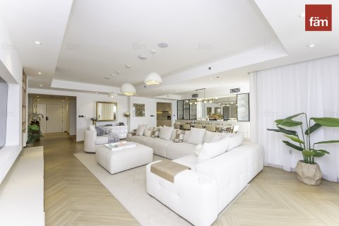 Townhouse in Palm Jumeirah, Dubai 3 bedrooms, 720.7 sq.m. № 60625 - photo 19