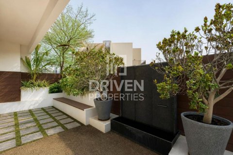 Villa in EMAAR South, Dubai South (Dubai World Central), Dubai 4 bedrooms, 304.16 sq.m. № 141113 - photo 20